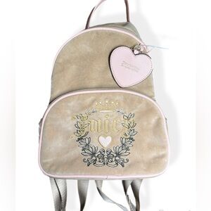 Juicy Couture Heritage Velour
Backpack- Cafe